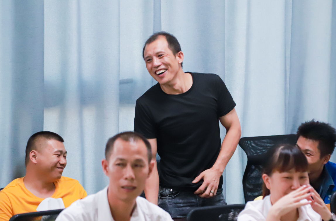 情滿中秋，共話未來(lái)。湘江電纜工會(huì)舉行中秋茶話會(huì)