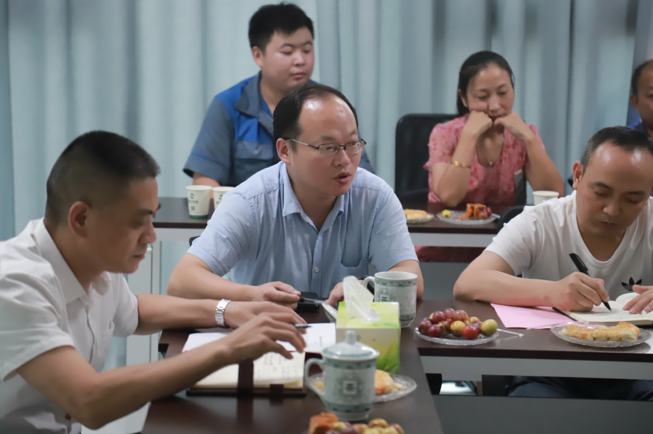 情滿中秋，共話未來(lái)。湘江電纜工會(huì)舉行中秋茶話會(huì)